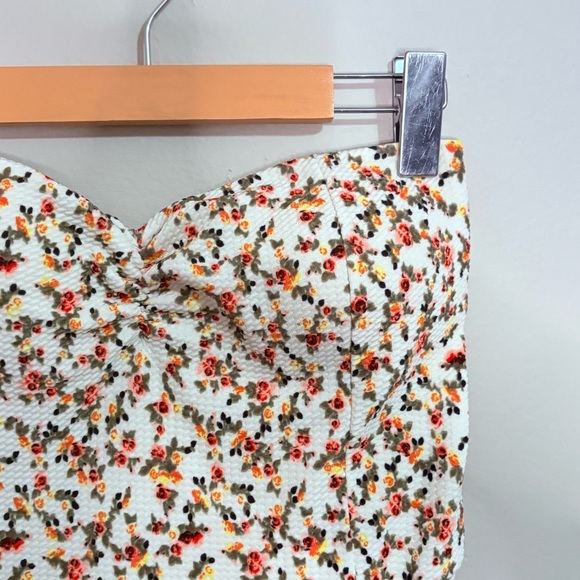 3/$10⚡️Sweetheart Cut Cream & Floral Strapless Textured Dress w Pleated Skirt - Picture 4 of 12